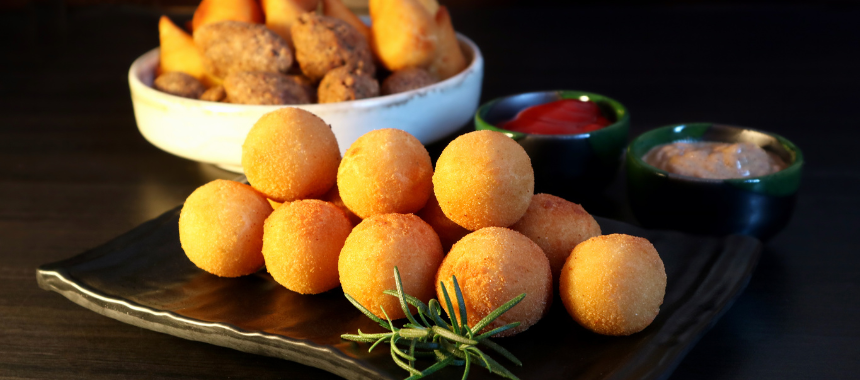 Receita fácil de bolinha de queijo para petiscar